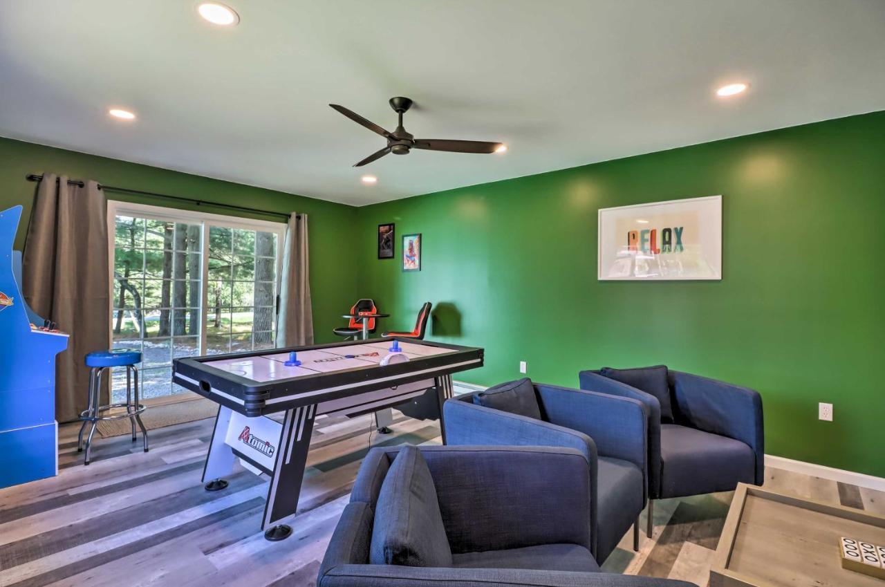 Pocono Mountain Escape With Game Room Walk To Lake! Albrightsville Exteriör bild